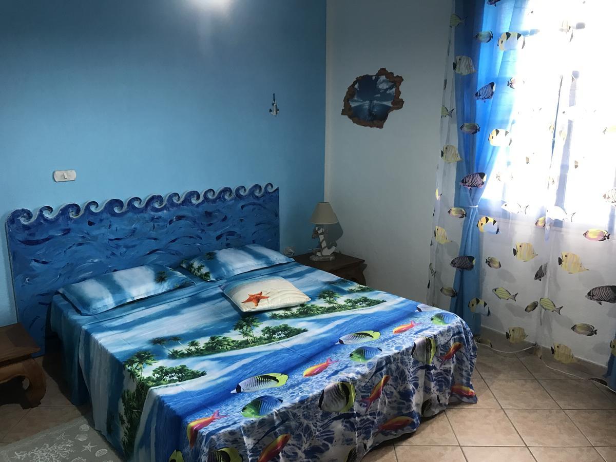 Acquamarina B&B La Maddalena  Екстер'єр фото