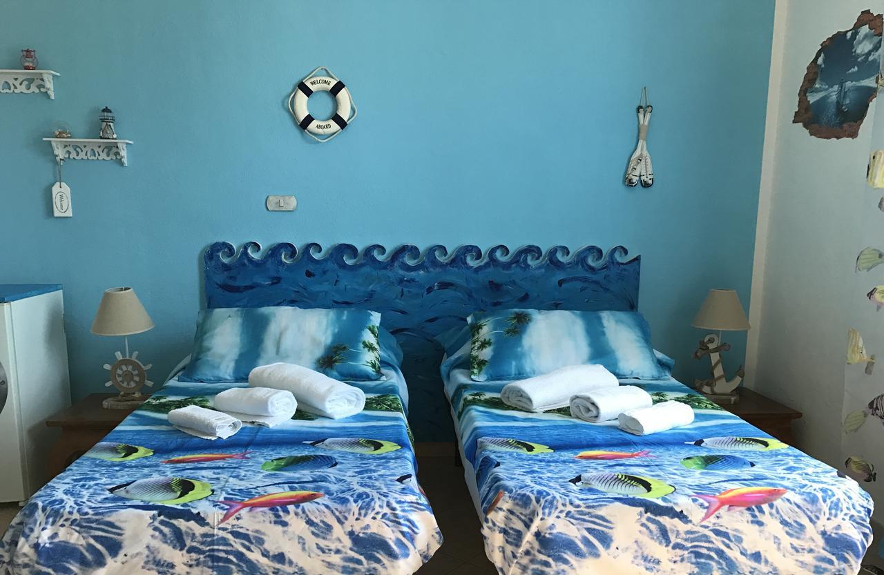 Acquamarina B&B La Maddalena  Екстер'єр фото