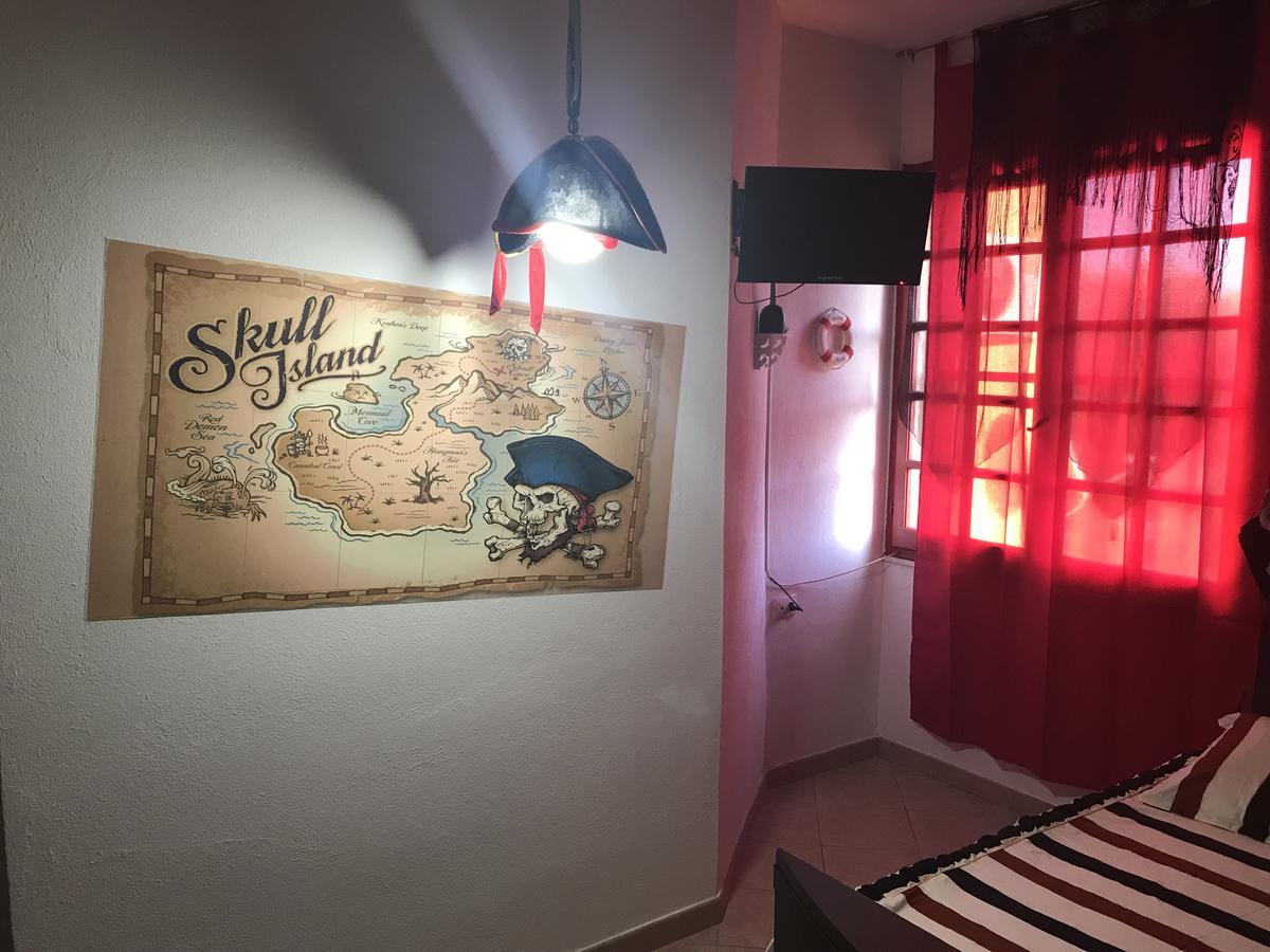 Acquamarina B&B La Maddalena  Екстер'єр фото